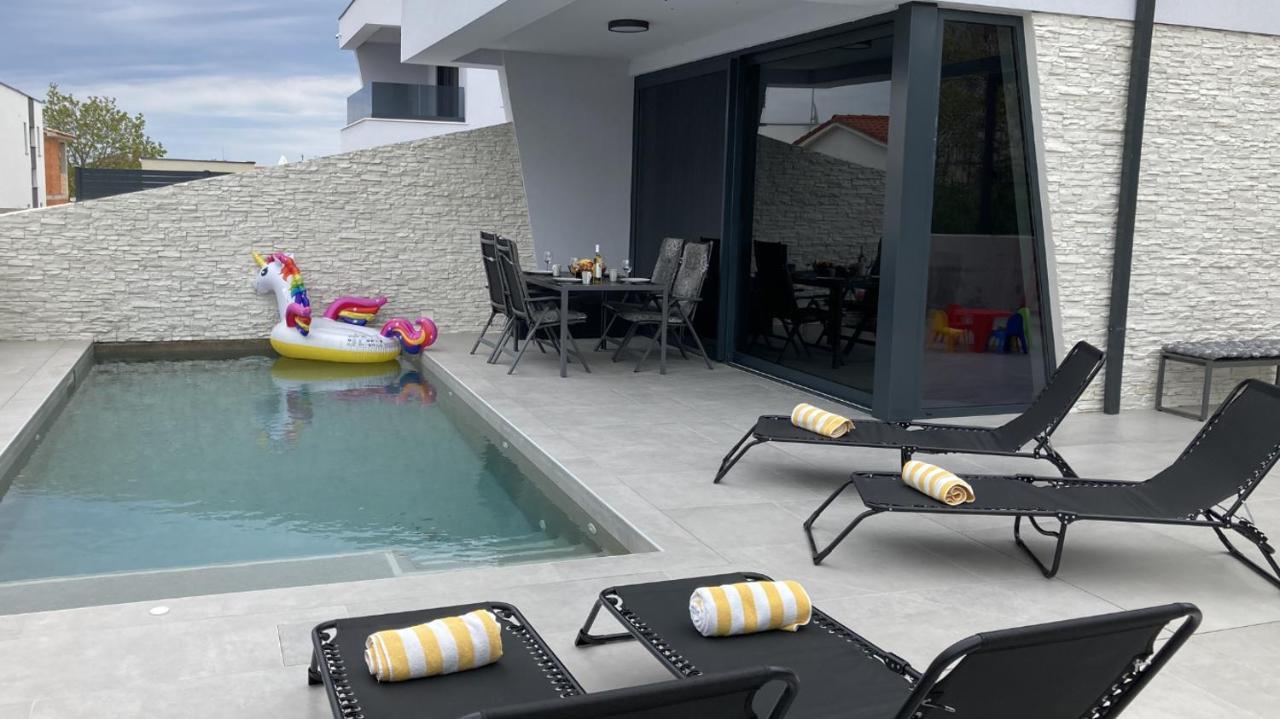 Lura In Mit Pool Villa