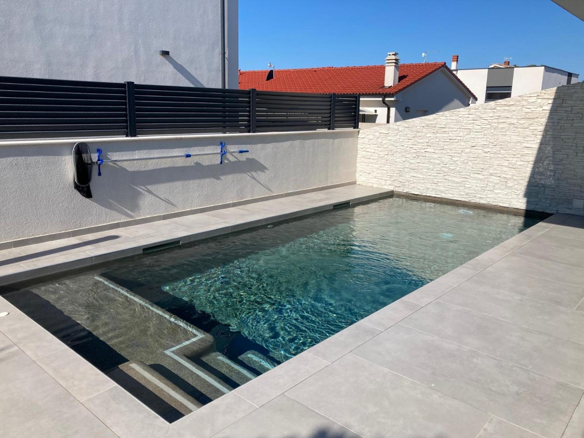Villa Lura In Mit Pool Pula
